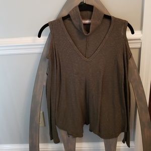 Long sleeve olive green top
